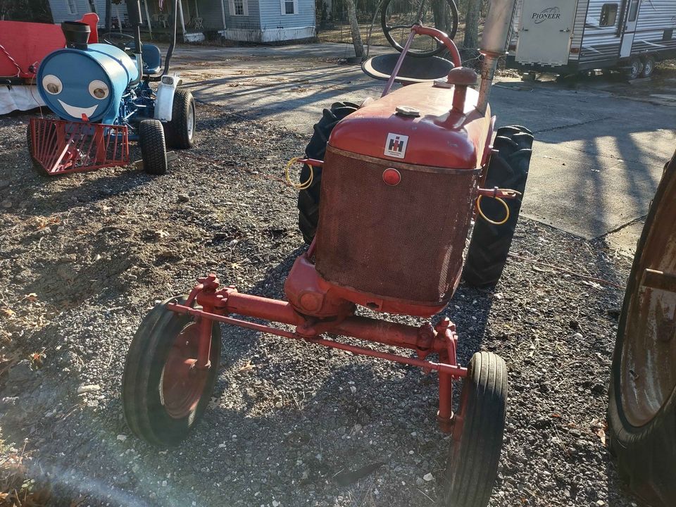 1949 International Cub 3
