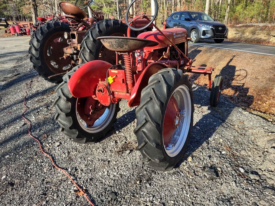 1949 International Cub 4