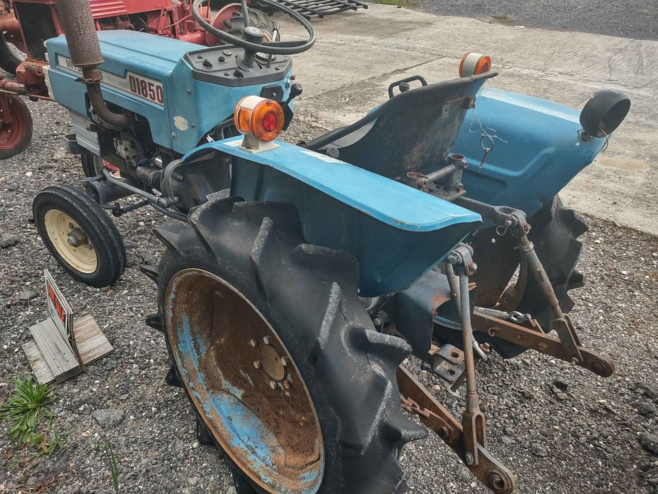 1985 Mitsubishi D1850 2