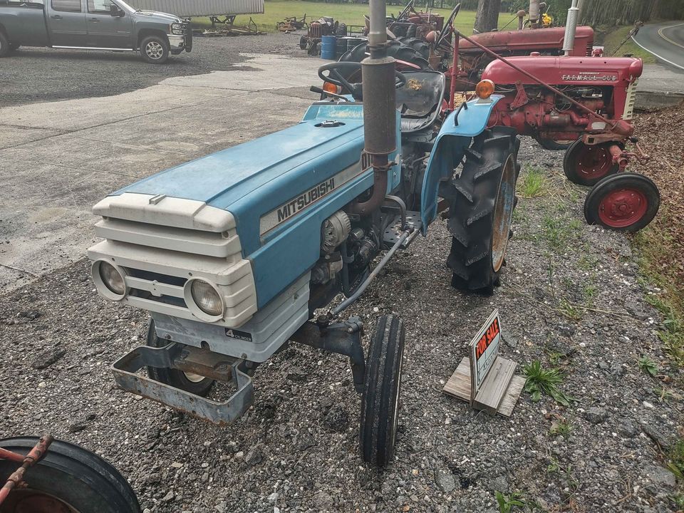 1985 Mitsubishi D1850 4