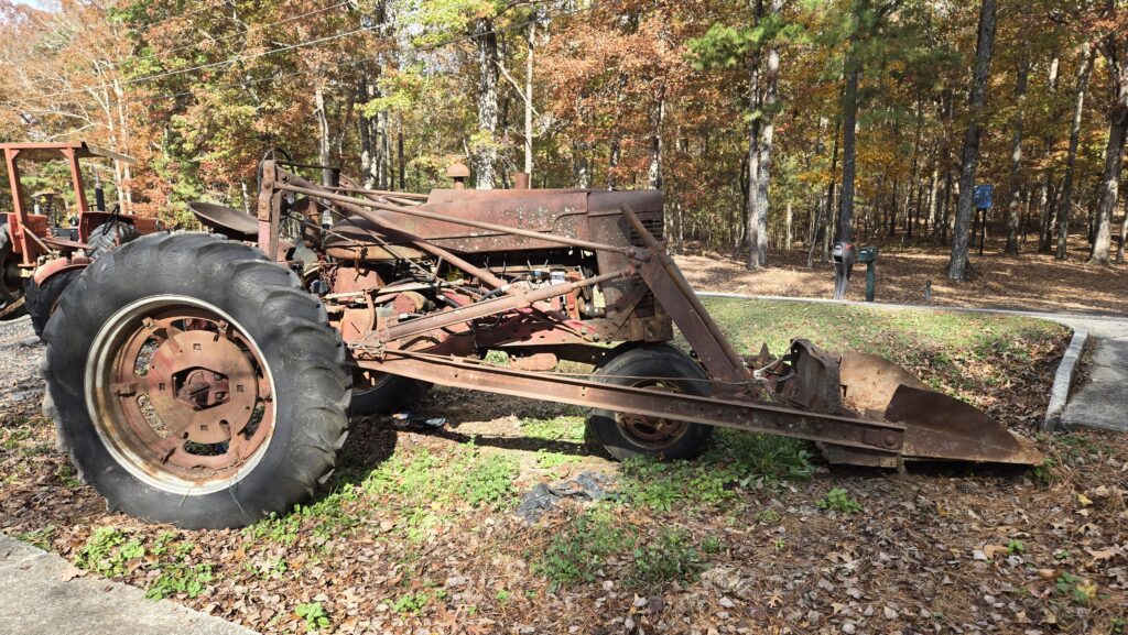 1953 Farmall Super M 104 44312 AJ 2 1024x577