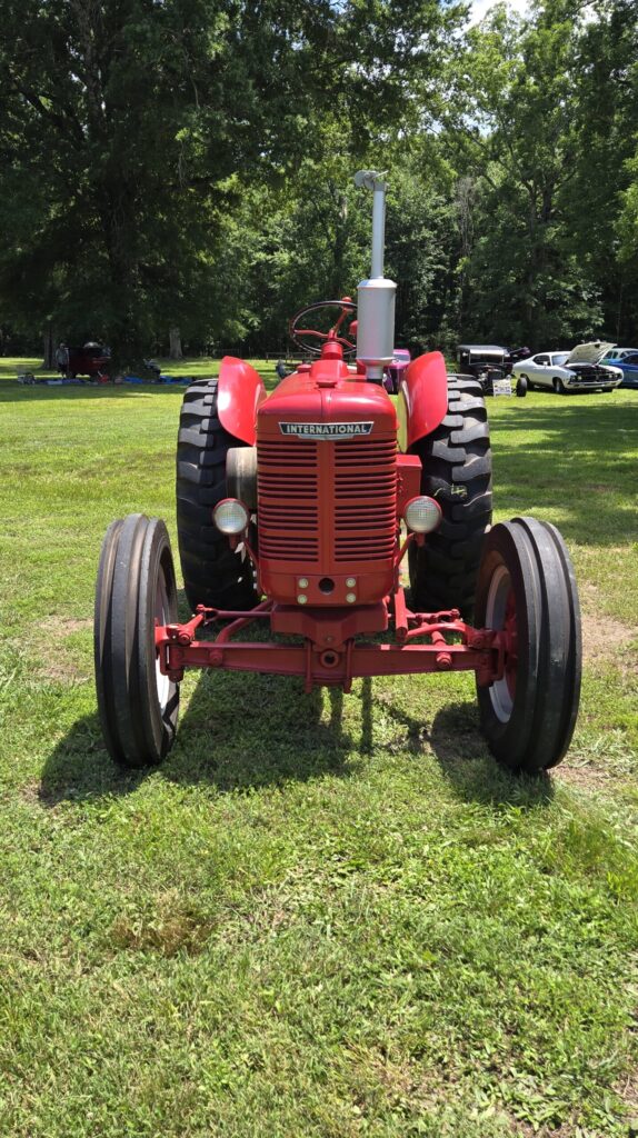 1945 IH I 4 Ser 11426 2 574x1024