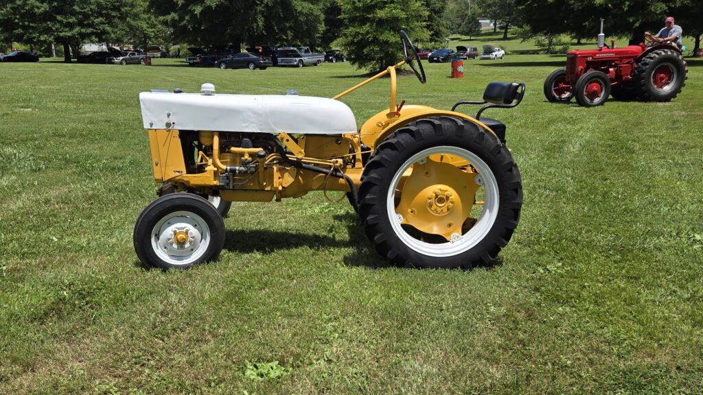 1965 IH Cub Lo Boy Ser 21049J 2 1024x576